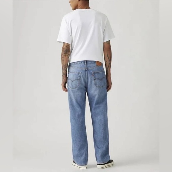 Levi’s ‘Loose Straight’ light wash jeans, 36 x 34 - Picture 2 of 8